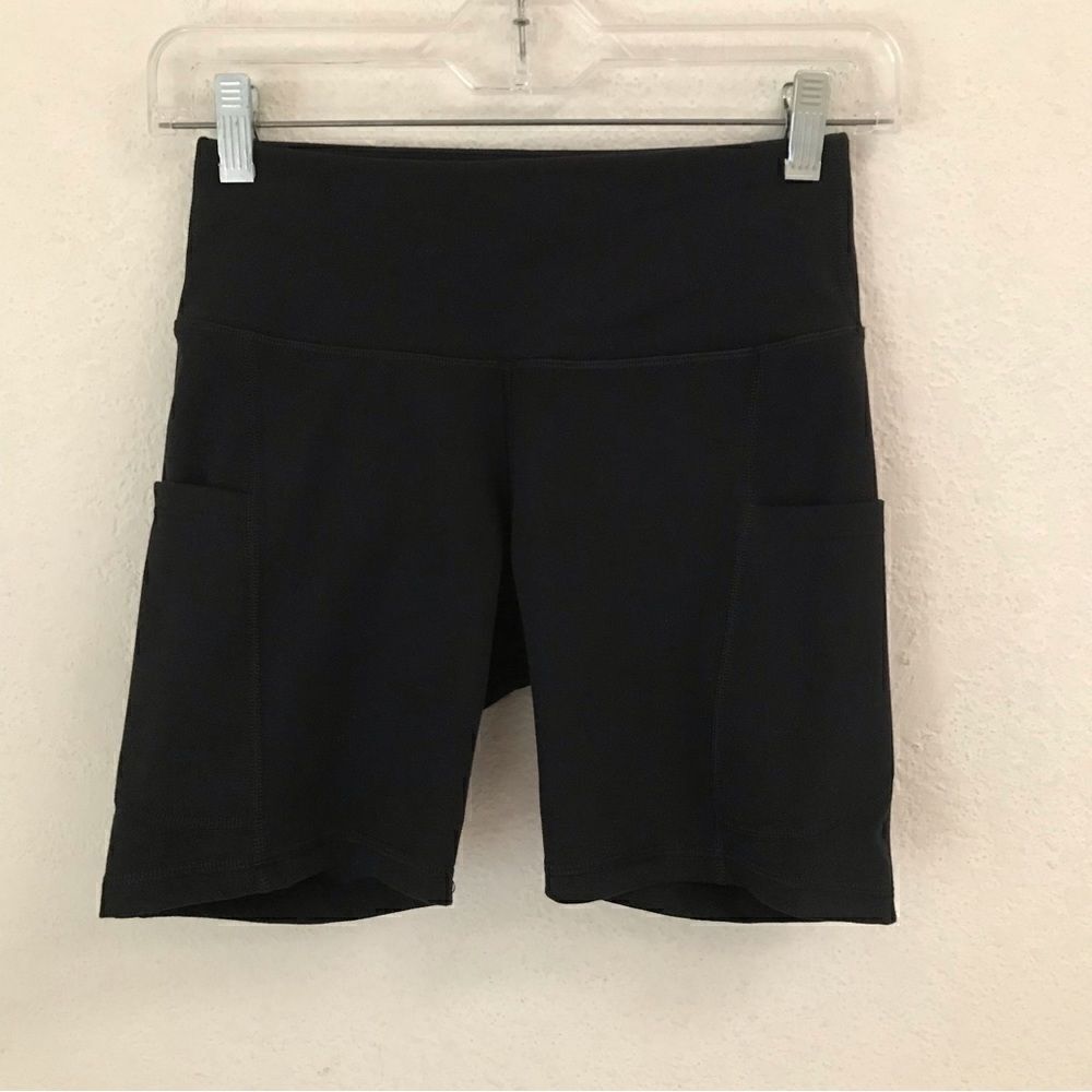 ‎IUGA Black yoga sports shorts XS